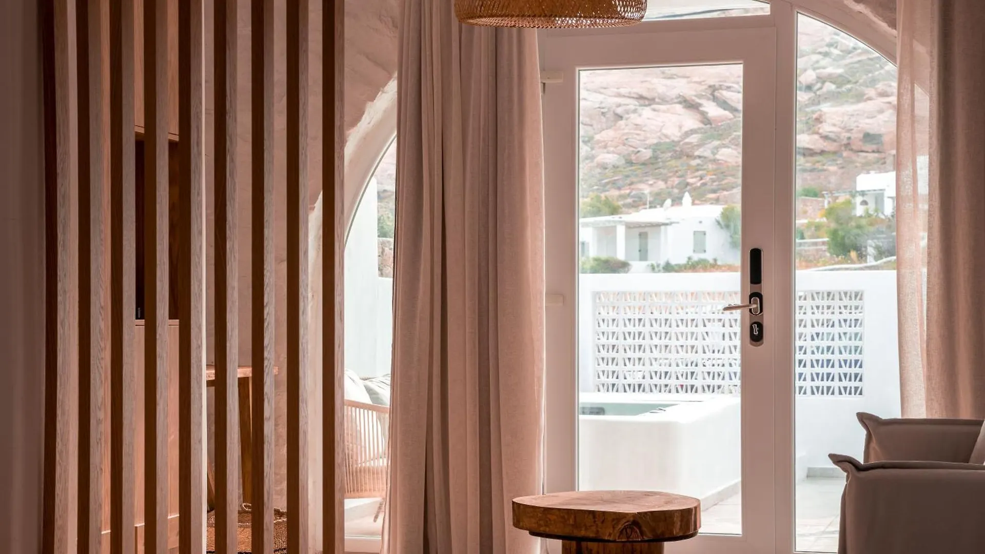 Senses Luxury Suites & Villas Elia  5*, Elia (Mykonos) Grækenland
